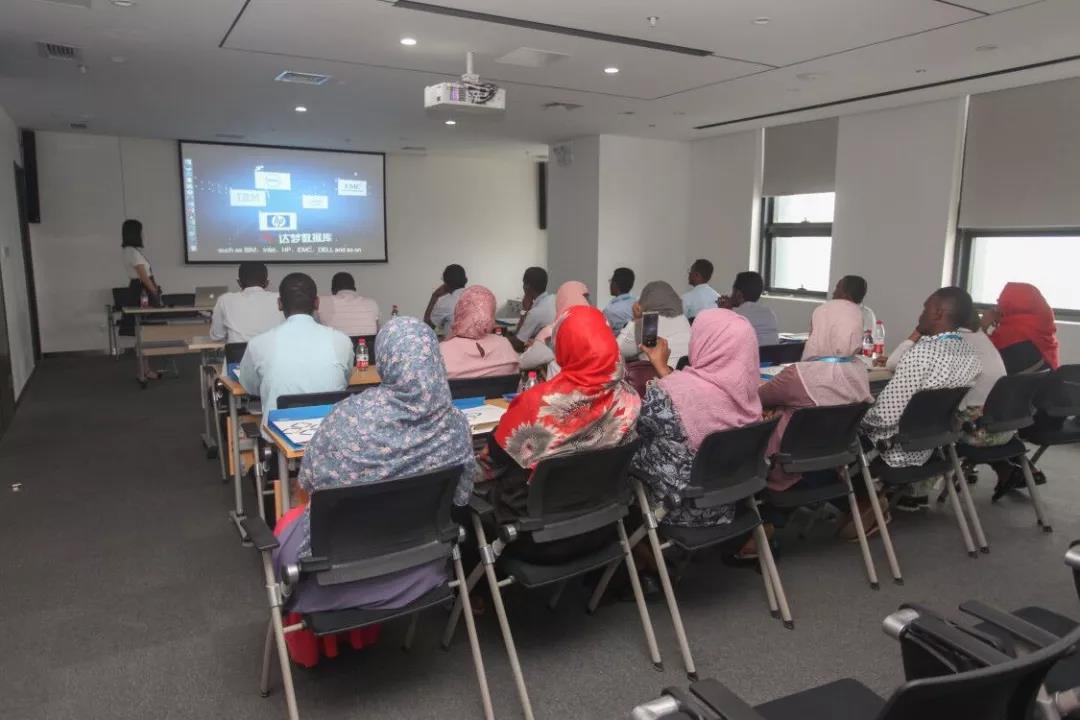 中苏建交60周年，九游会J9·(china)官方网站-真人游戏第一品牌助力续情缘